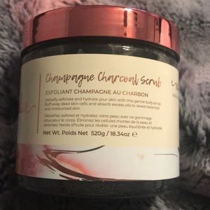 MANNA KADAR CHAMPAGNE BODY SCRUB